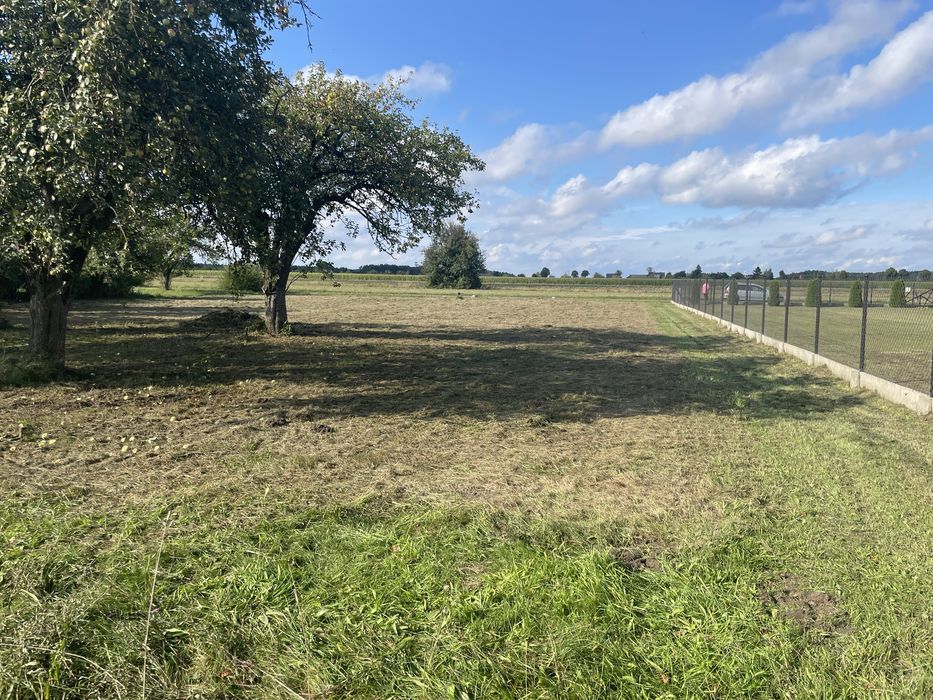 SPRZEDAM działkę z WZ 1500 m2