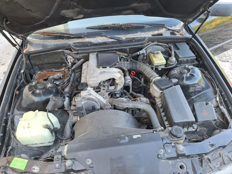 BMW  carro 1997 avariado