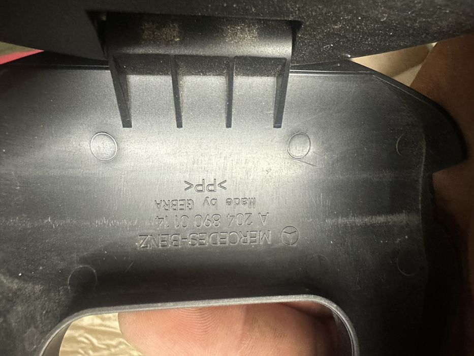 Кріплення знака аварійної зупинки mercedes w204,w212,c207,a2048900114