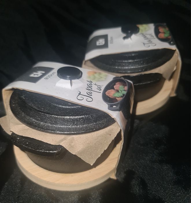 Чавунна каструля казан форма для  випікання запікання