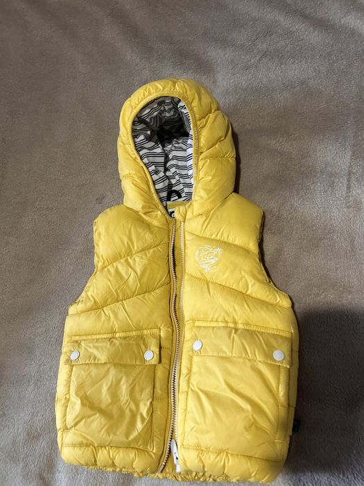 Жилет дитячий фірма C&A , 86 розмір