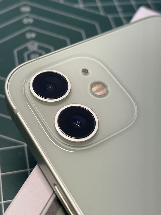 iPhone 12 green 64gb