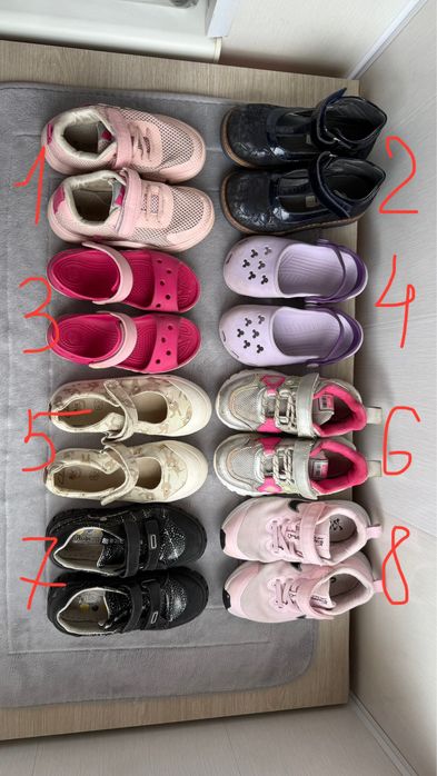 Крокси босоніжки шкіряні кросівки туфлі кеди 19 см