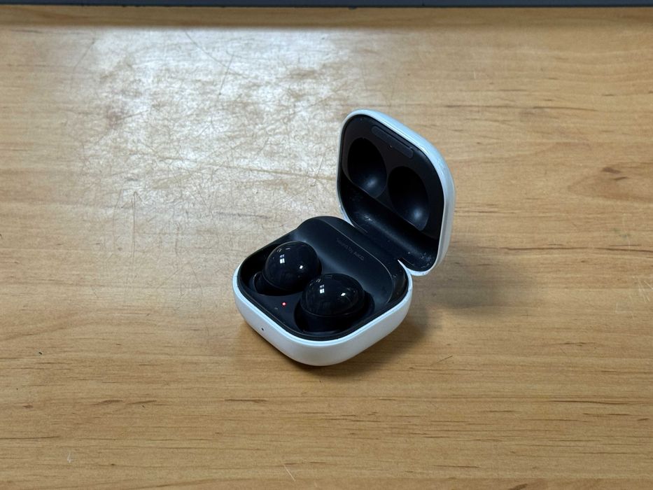 Słuchawki Samsung Galaxy Buds2 +etui