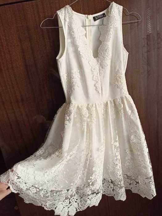 SPRZEDAM eleganckie sukenki wieczorowe