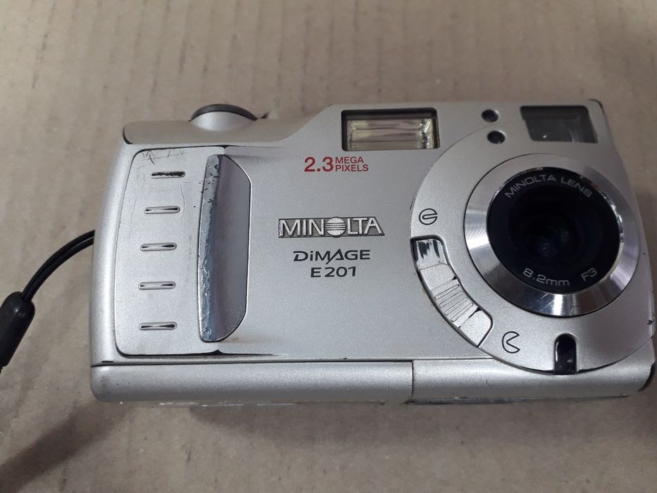 Фотоаппарат Konica Minolta Dimage E201 ( Fujifilm )