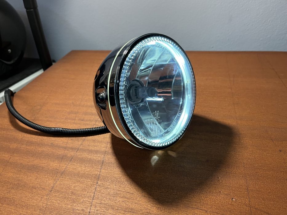 Farol HALO - Café racer, Bobber, Chopper 146mm ø - Novo