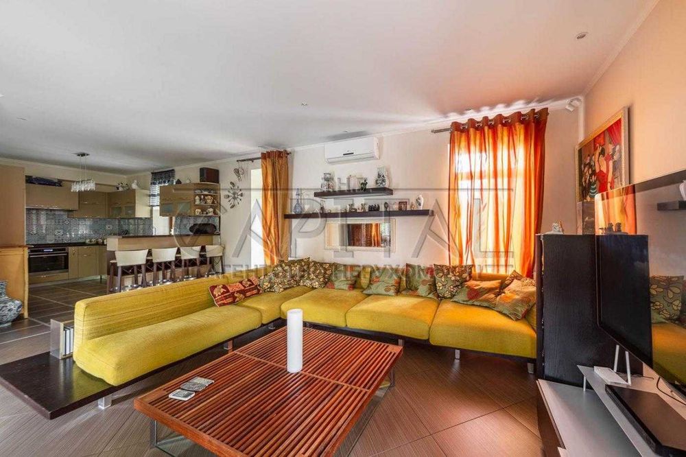 Оренда / Будинок/  Автономний / 232 м2 / Польова, Березівка /КМ Berezivka Village Club / Вілидж Клаб