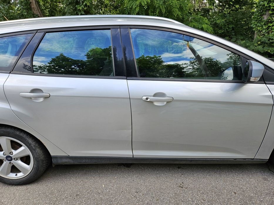 Ford Focus mk3 Lift drzwi przednie tylne prawe srebrne OF