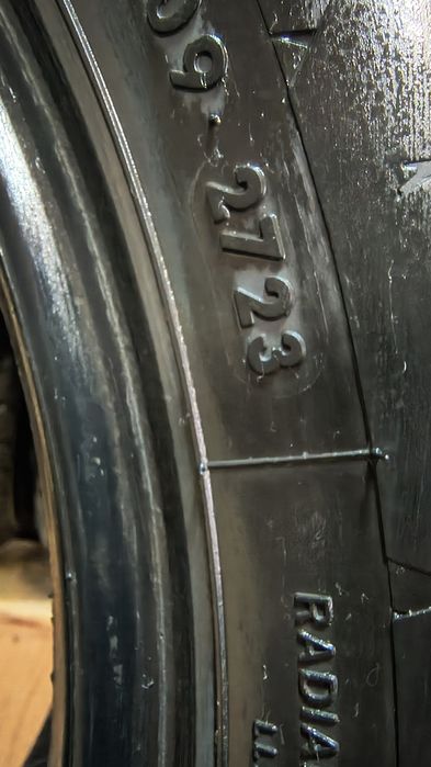 Шини зима 215/60/16  linglong green max winter grip 2