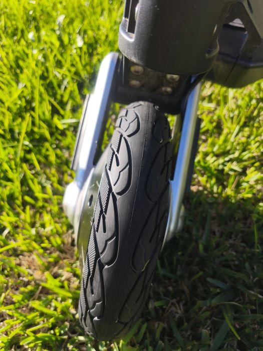 Trotinete Ienyrid M8  170€