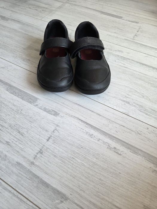 Дитячі туфлі  clarks eu26