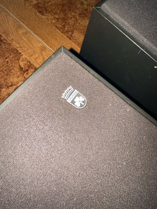 Par de Colunas GRUNDIG Box CT 300 aP