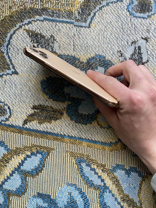Iphone 11pro 64gb gold