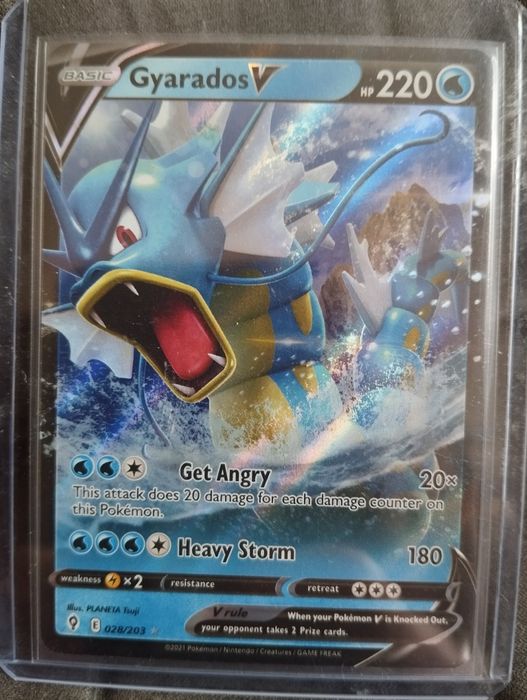 Karta pokemon gyarados V