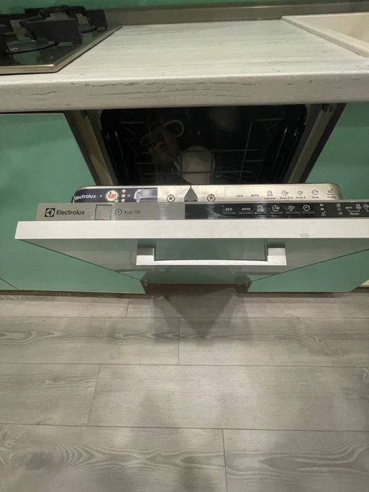 Продам 5 кімнатну квартиру. Район ДНС. Василя  Стуса