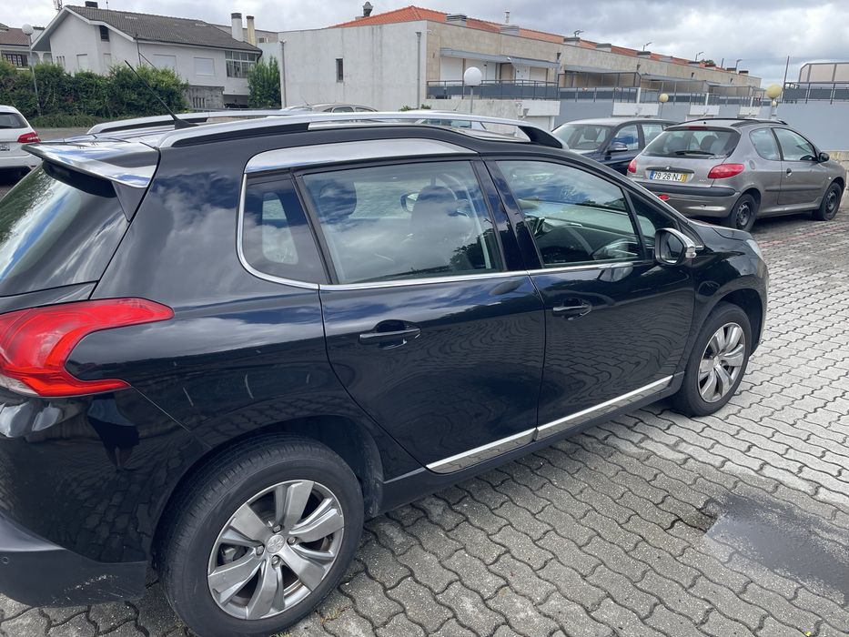 Peugeot 2008 1.2 — photo 4