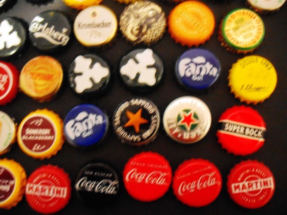 100 Cápsulas de garras/tampas/sameiras em bom estado