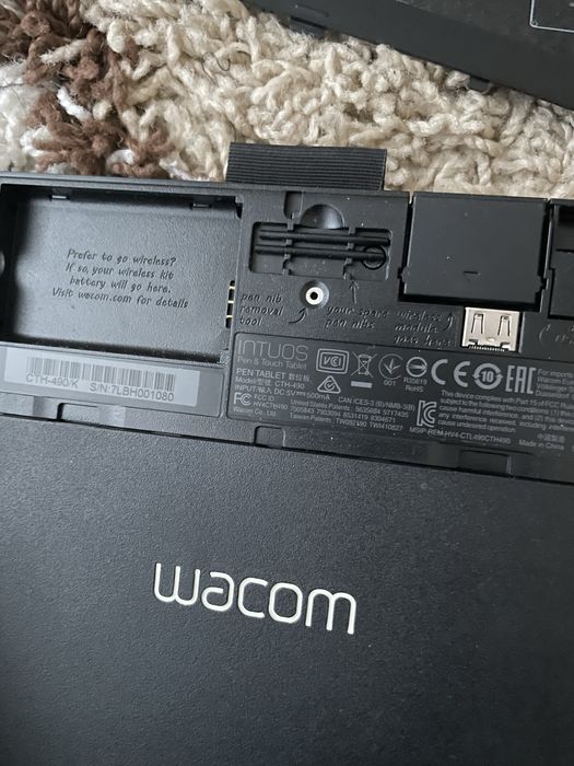 Графічний планшет Intuos Art PT S