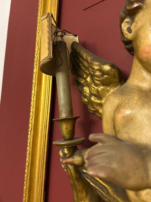 Anjo muito antigo com possibilidade de colocar luz