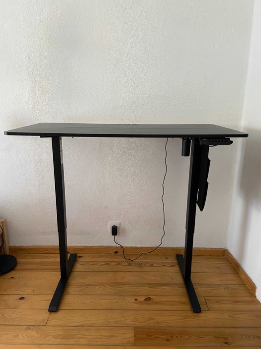 Estrutura de secretária elétrica ajustável em altura, ErGear Standing desk, com bolsa e ganchos