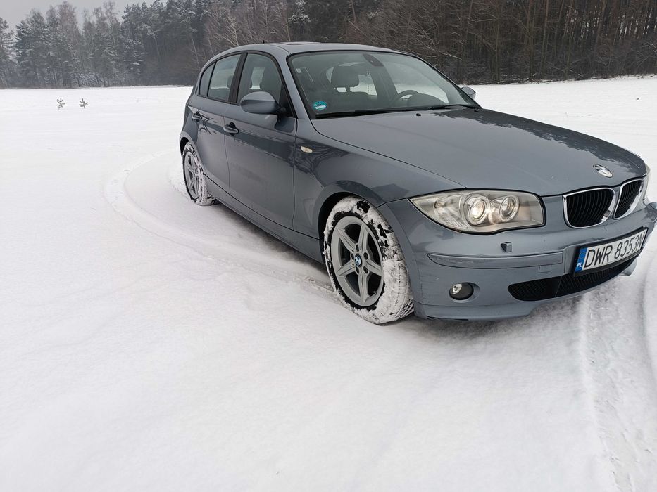 Sprzedam auto marki BMW 120i