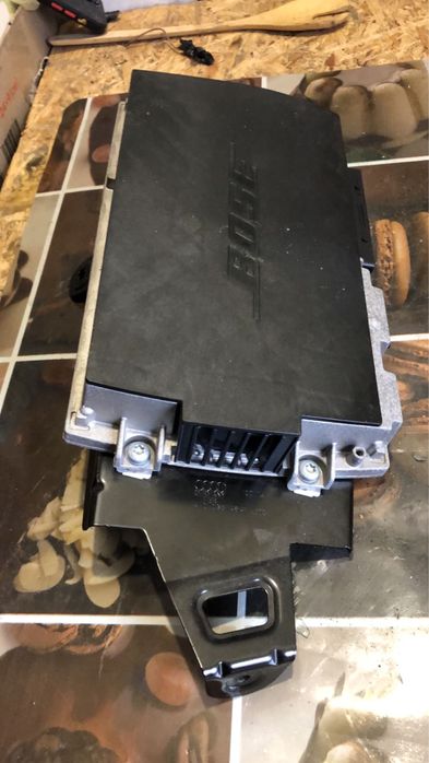 Усилитель звука audi q7 bose 4L0035223j
