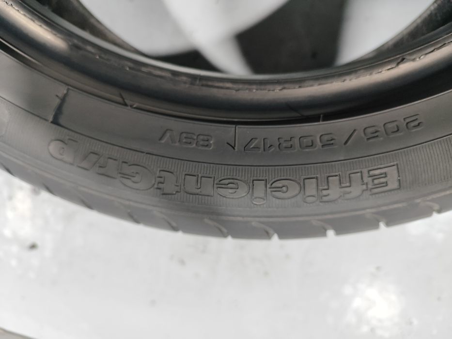 2 pneus semi novas 205-50R17 Good year - Oferta dos Portes
