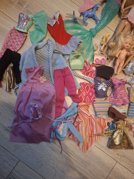 Лот іграшок для дівчинки