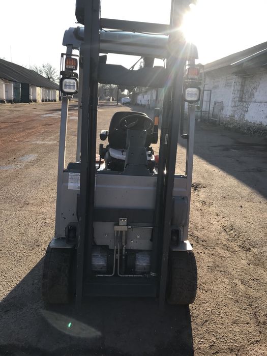 Вилочный погрузчик HELI