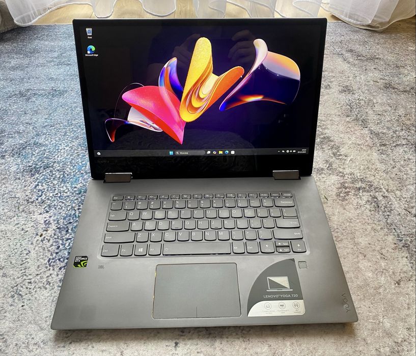 Laptop Lenovo Yoga 720 GTX1050 gaming