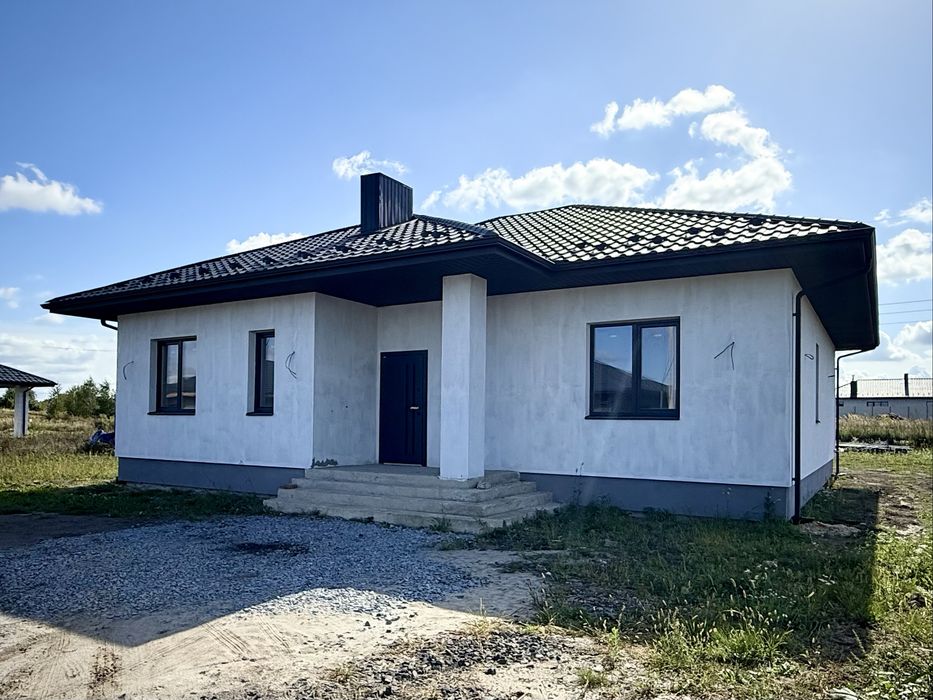 Продаж просторого, сучасного будинку у Струмівці