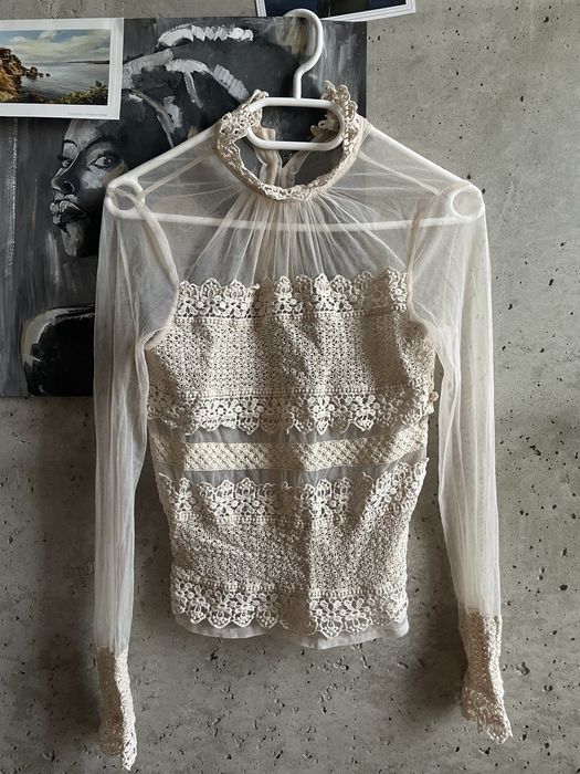 Мереживна блузка