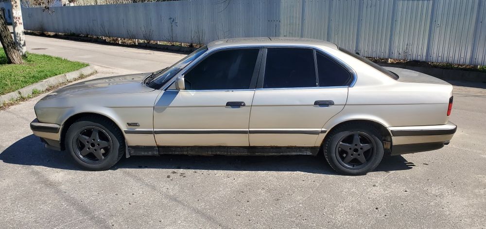 Продам BMW E34 M50B25