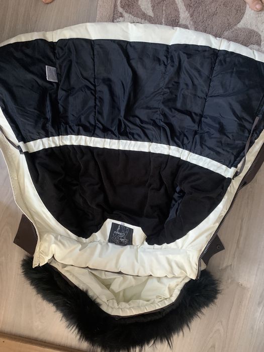 Куртка на дівчинку 128