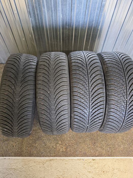 195/55R16 Vector 4Seasons 2019r.