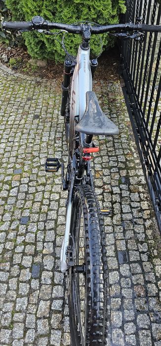 Rower elektryczny Giant LIV od 11 lat