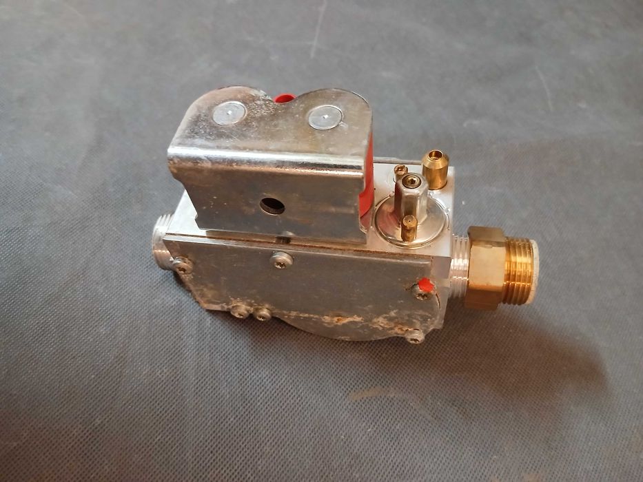 Zawór gazowy e​b​m​p​a​p​s​t G​B-N​D 0​5​5 D​0​1 S​20 230V 65 mbar