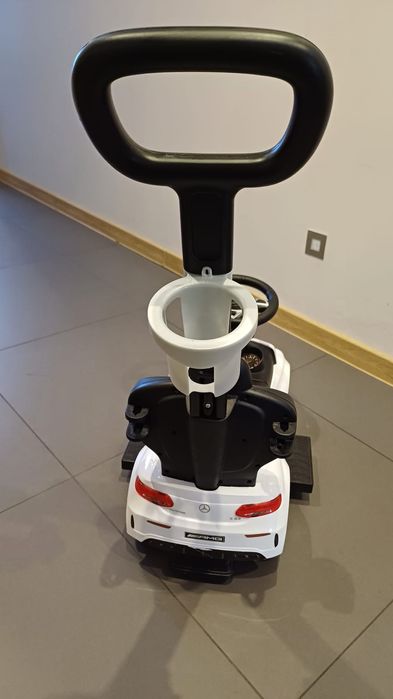 Samochodzik jezdzik pchacz