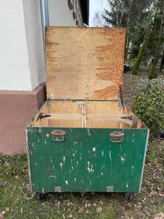 Skrzynia na kółkach - oddam za darmo