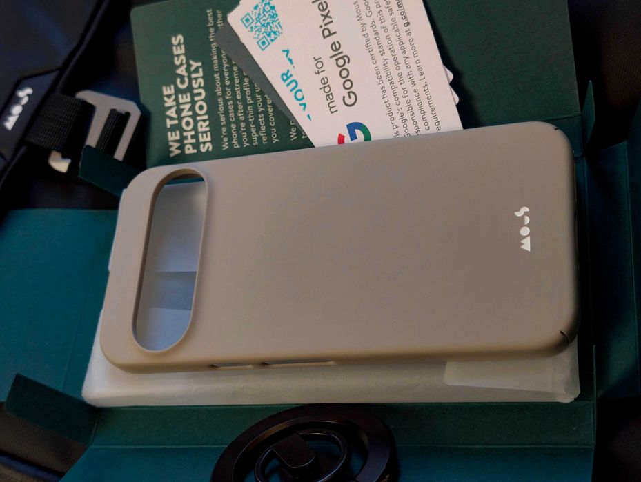 Чехол Mous к Pixel 9 Pro XL. Модель Super Thin 'Warm Taupe', с MagSafe