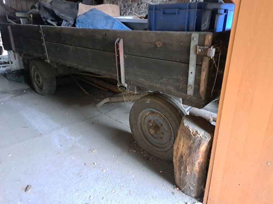 Wóz do ciągnika w stanie bardzo dobrym