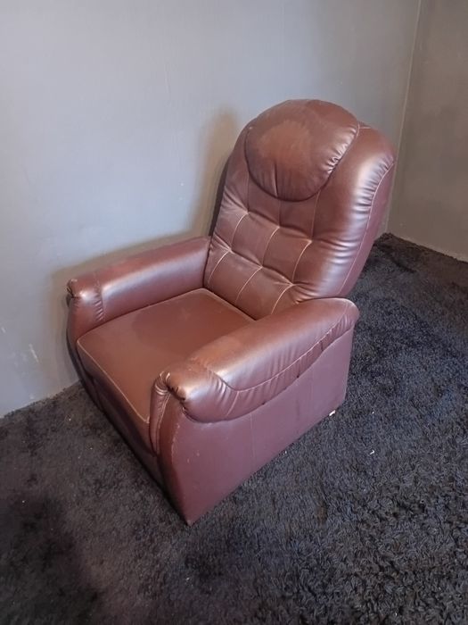 Fotel skórzany rozkładany