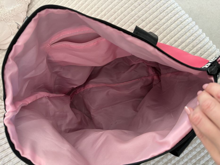 Torba Victoria’s Secret do ręki na ramie Pink
