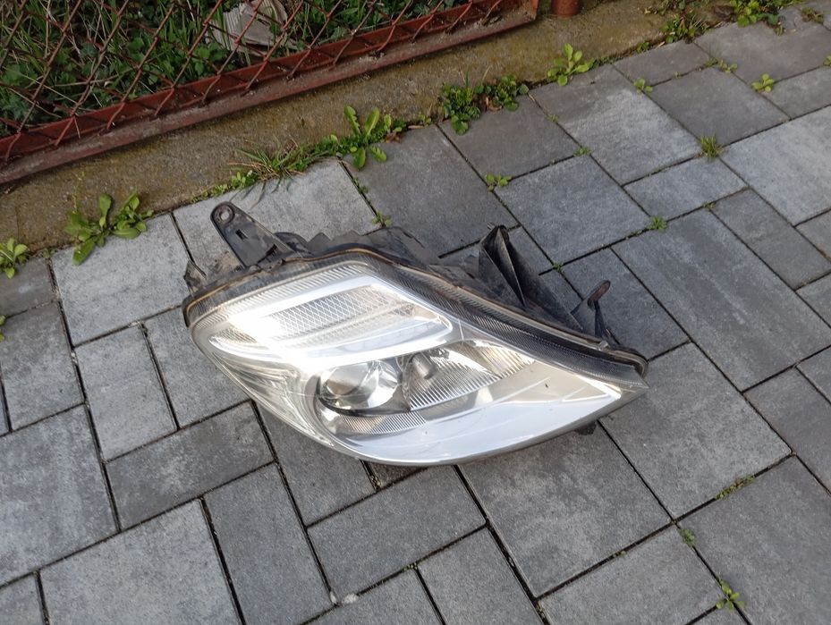 Lampa reflektor prawy przód Citroen C8 Oryginał Europa