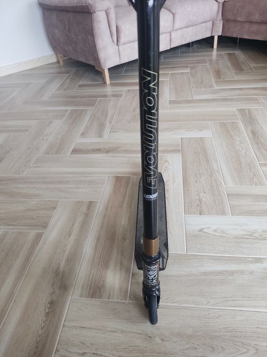Hulajnoga Raven Lexer