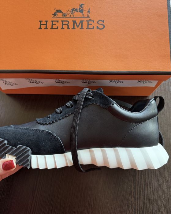 Hermes bouncing sneaker