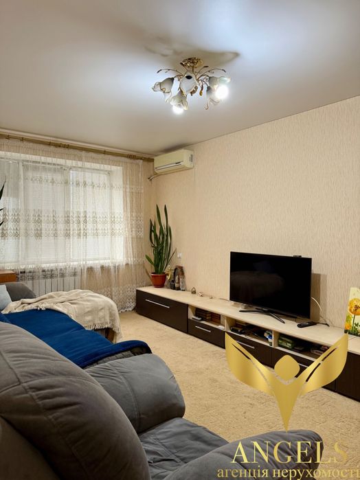 Продаж 3-кімнатної квартири м-р Типографія: АГО, мп, укомплектована