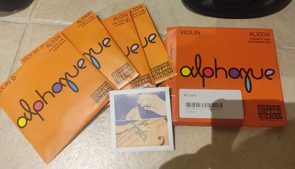 Violino 3/4 Stentor student I  + cordas Alphayue extra + caixa/mochila