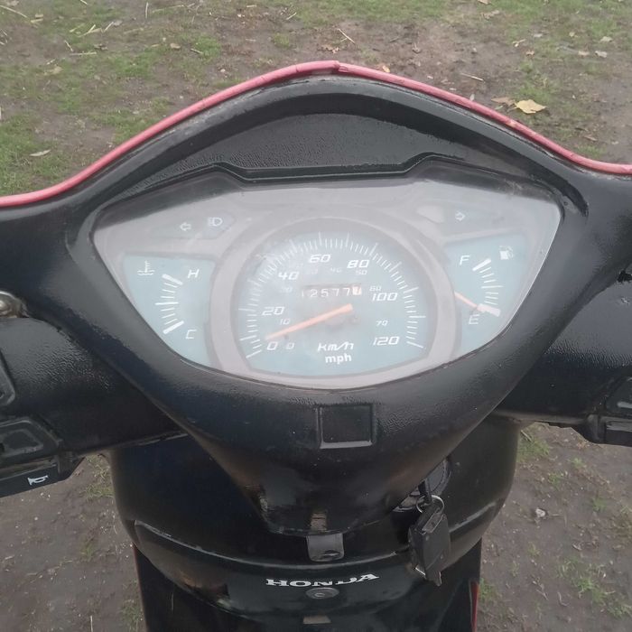 Скутер 150 кубов